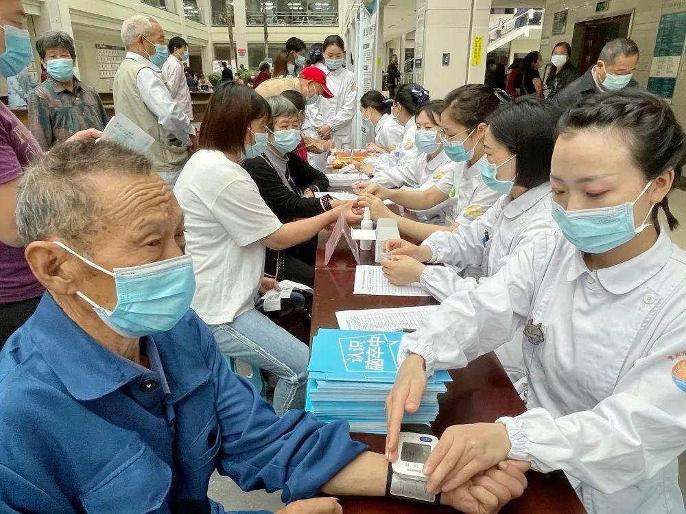 開縣護士招聘最新信息揭秘,探尋小巷中的護理寶藏人才!