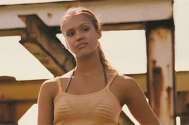 吳仁惠最新R級(jí)風(fēng)采,影視界的耀眼明星