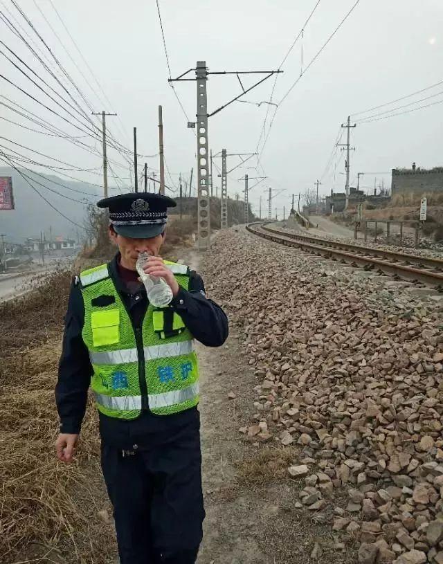 呂梁鐵路最新消息,呂梁鐵路最新消息與一段溫馨的旅程