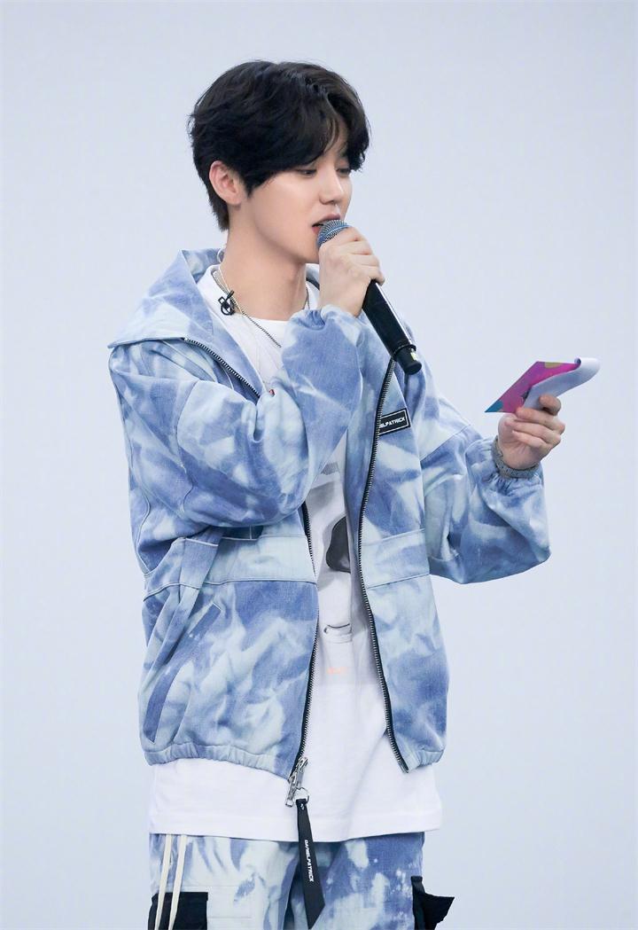 鹿晗最新專輯照片,音樂與視覺的完美結合