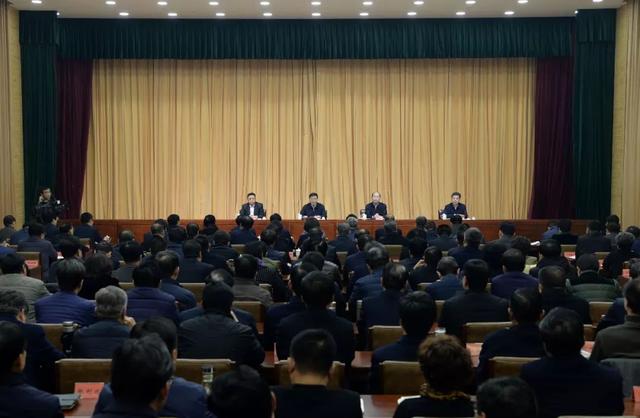 邢臺(tái)市委領(lǐng)導(dǎo)排名揭秘，巷弄深處探尋權(quán)力與美食的交融