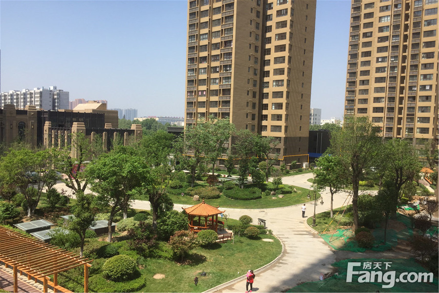 咸陽華府御園最新動態及小巷深處的特色小店探秘