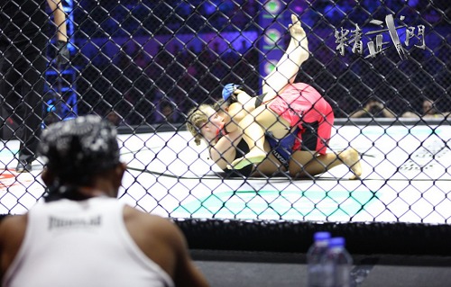 劉連杰最新比賽視頻，一睹武術巨星的風采展現瞬間魅力