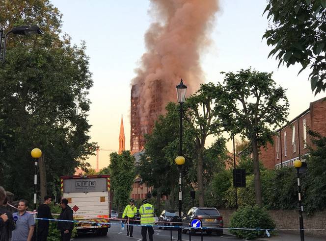 倫敦火災(zāi)最新動態(tài)及應(yīng)對自救詳細(xì)指南