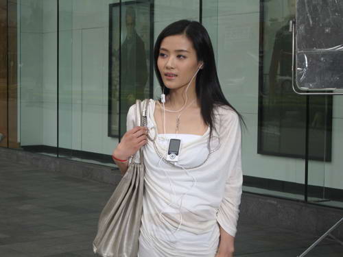 湯嬿最新動態曝光，令人驚喜的消息！