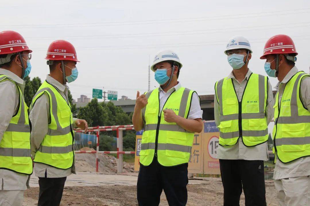 武漢翼達(dá)建服最新揭秘，小巷中的隱藏美食瑰寶