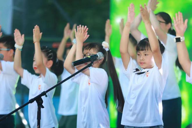 最新一期魏冰雪音樂之旅璀璨明珠，歌聲中的璀璨之旅