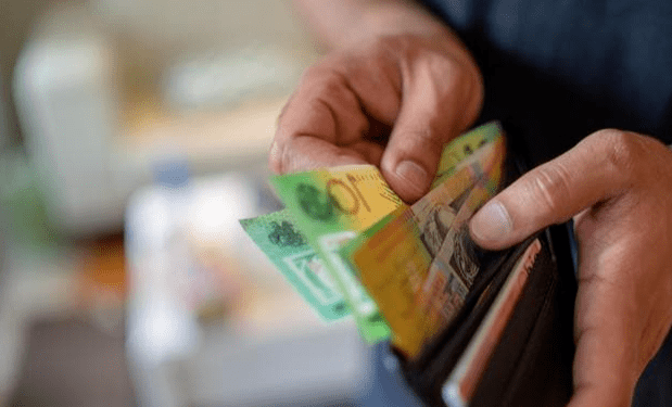 2024新澳免費(fèi)資料彩迷信封,全身心數(shù)據(jù)指導(dǎo)枕_見證版38.402