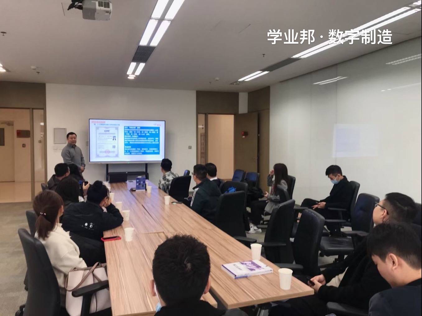 正版49圖庫,專業數據解釋設想_旅行版31.655