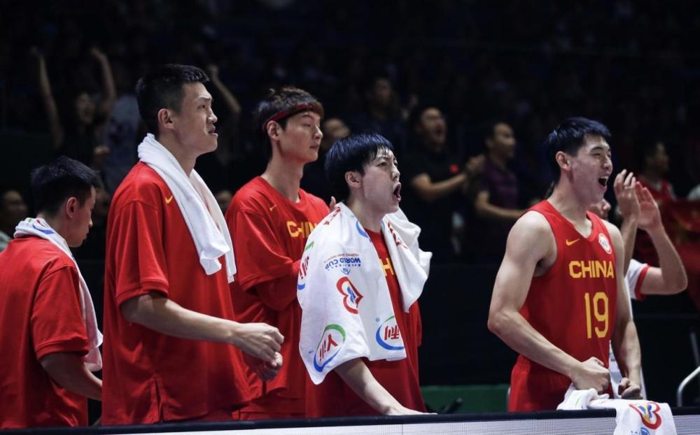 中國男籃最新動(dòng)態(tài)，當(dāng)下聚焦與未來展望的視頻報(bào)道