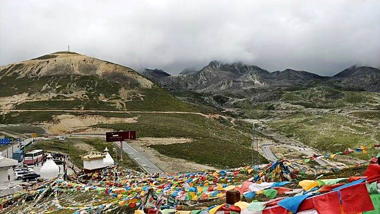 折多山最新通行時(shí)間揭秘，車輛通行新動(dòng)態(tài)！