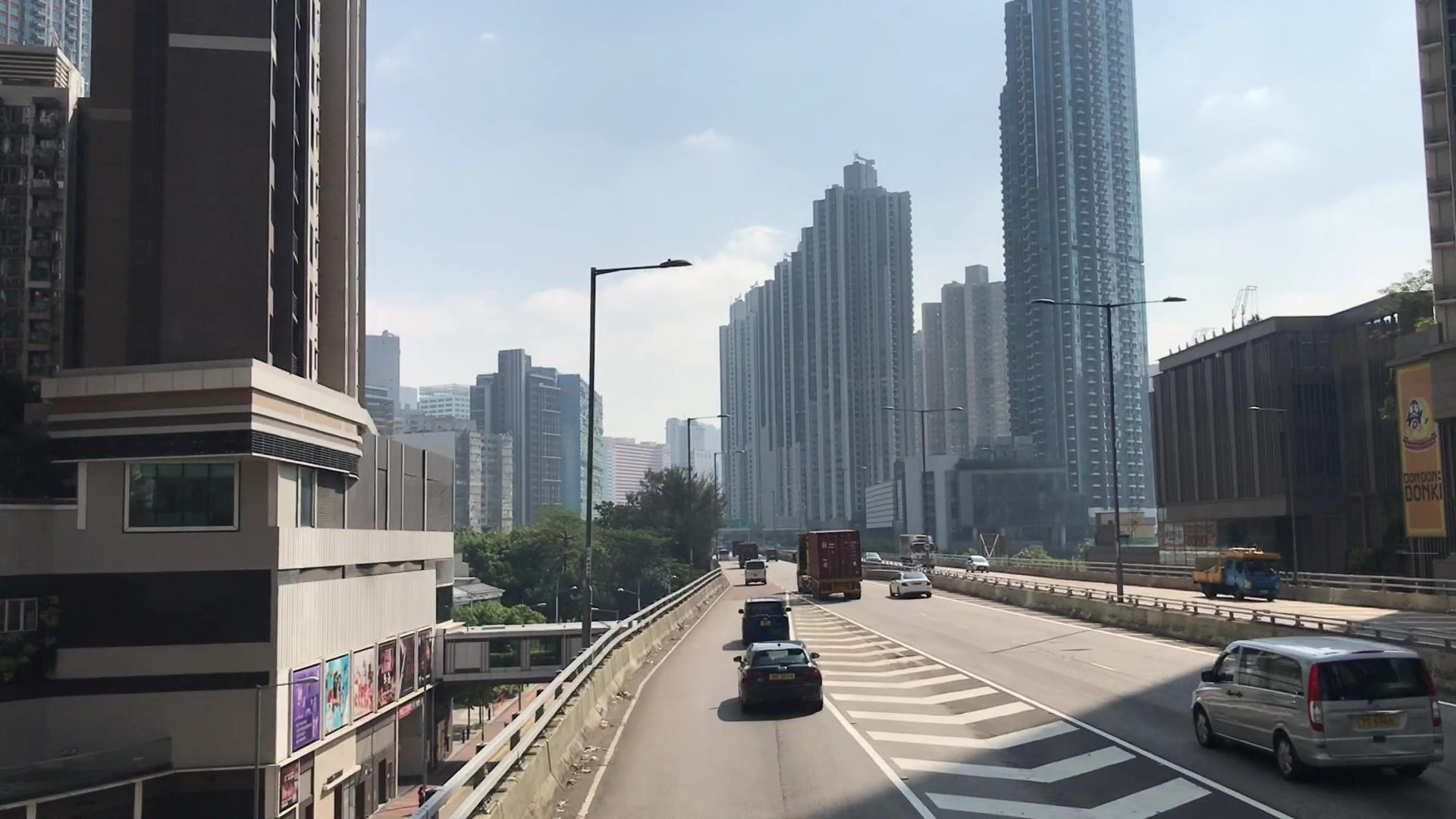 香港最新消息傳遞的溫馨日常故事