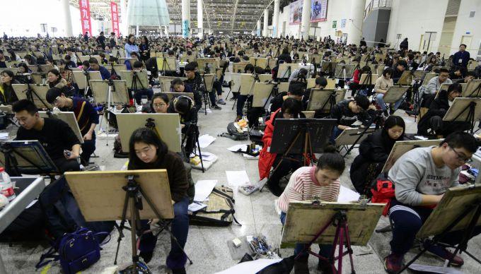 高考美術最新動態,夢想畫筆共舞,自信塑造未來