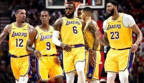 湖人與快船最新比賽,湖人與快船最新比賽，一場自然美景中的籃球盛宴