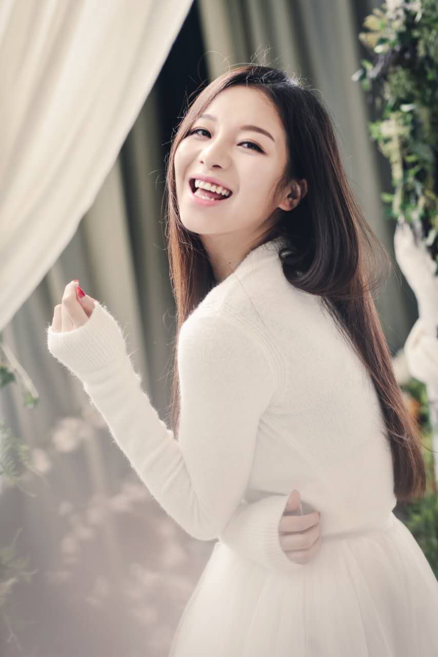 演員曹雪，演藝之路的璀璨之星