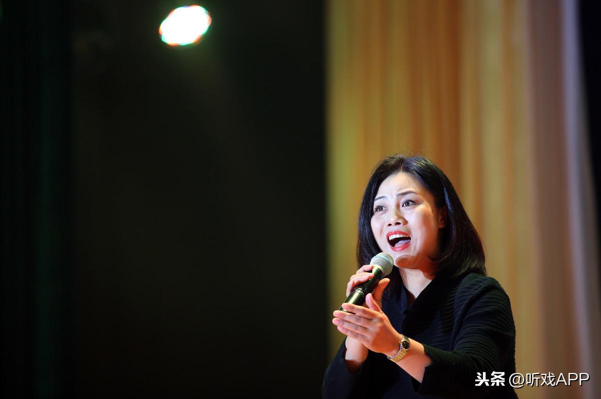 越劇新星范曉萍，與科技共舞的高科技產(chǎn)品體驗(yàn)之旅