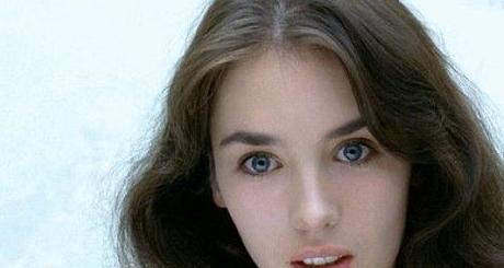 星光下的溫馨日常，全球最火明星的魅力之旅