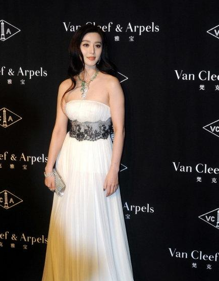 重磅揭秘,明星高科技減肥神器重塑魅力人生!