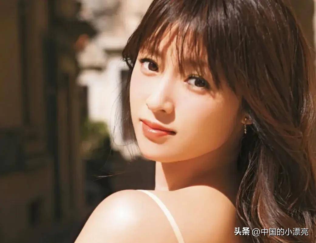 日本女明星排行榜揭秘，聚焦三大熱議話題的人物風采