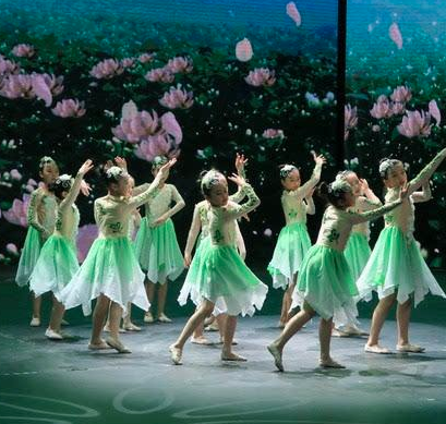 朵朵舞最新，小巷神秘樂園探秘