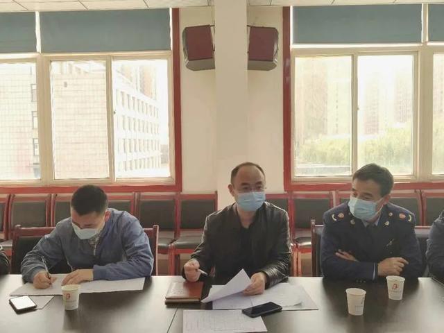 西安叉車司機(jī)最新招聘,西安叉車司機(jī)最新招聘，行業(yè)現(xiàn)狀、各方觀點(diǎn)及就業(yè)前景分析