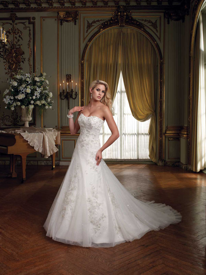 最新歐美婚紗流行趨勢，自信與成就感的完美融合