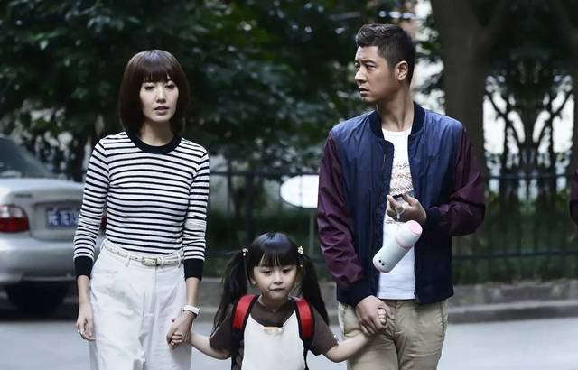 小爸媽電視連續劇全集，自然美景中的情感之旅