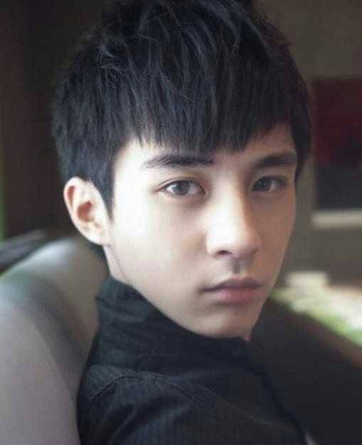 最新男士短發(fā)發(fā)型流行趨勢