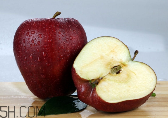 花牛蘋果成熟時(shí)間與友誼的甜美果實(shí)