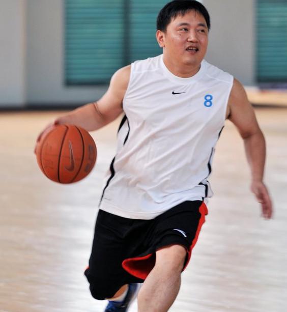 籃球賽場風(fēng)云,自信與成就感的蛻變之路