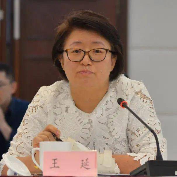 王延最新動態，潮流引領者，舞臺之外更精彩！