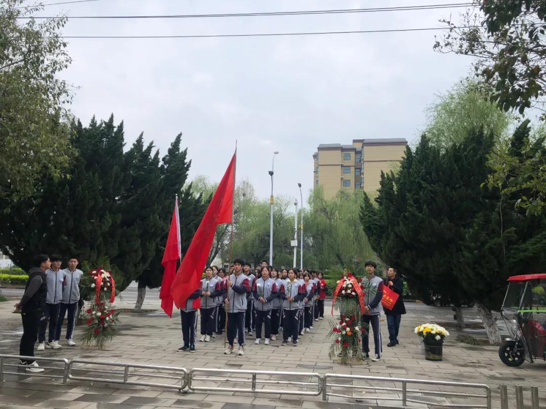 紀念碑谷新篇章，啟示、探索與爭議