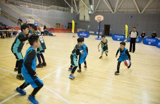 大學籃球比賽策劃方案，青春燃燒，見證成長之路的籃球賽場