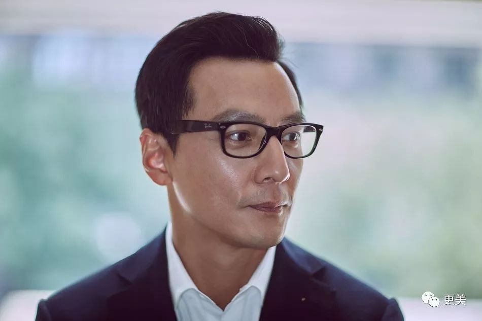 電影男明星的高科技產(chǎn)品風采展示