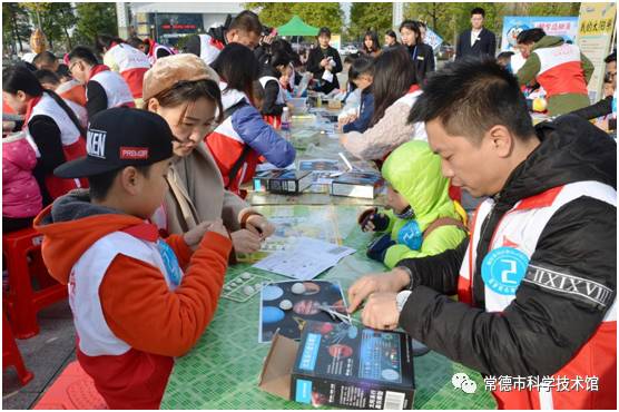 科普比賽的溫馨日常風采展示