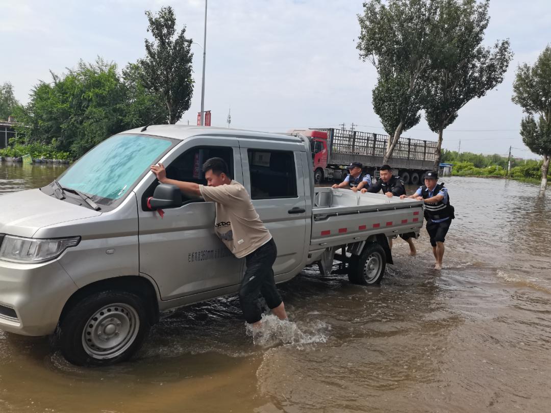 電視劇熱血勇士熱血燃情，英勇無畏的傳奇故事。