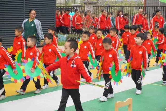 親子互動比賽,攜手共筑快樂成長的橋梁,親子攜手參與共創(chuàng)美好回憶