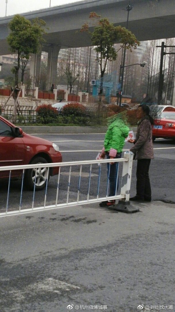 杭州站街女最新時(shí)尚潮流與街頭風(fēng)采的完美融合