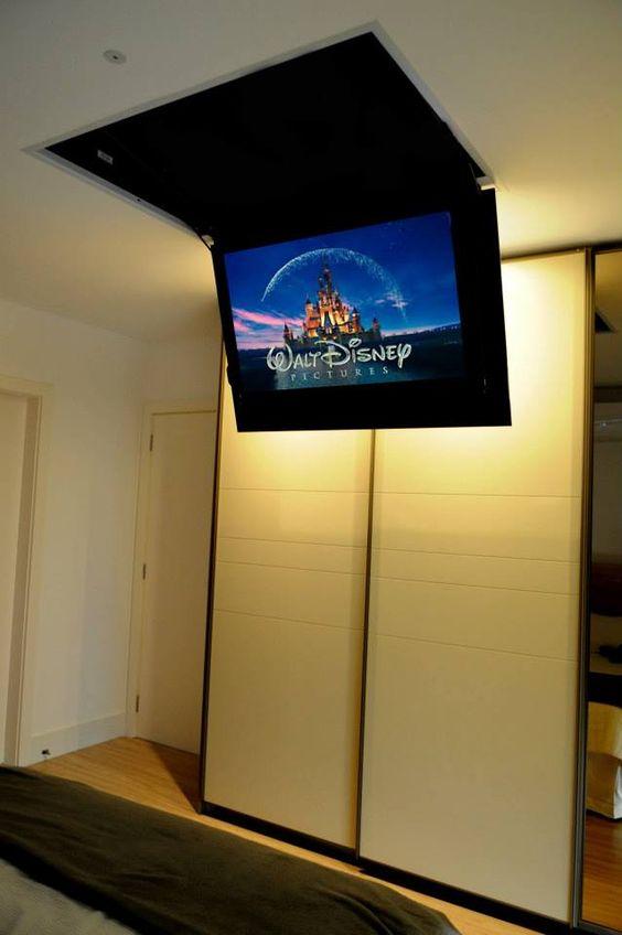 電視安裝到墻上的簡易步驟與實用技巧