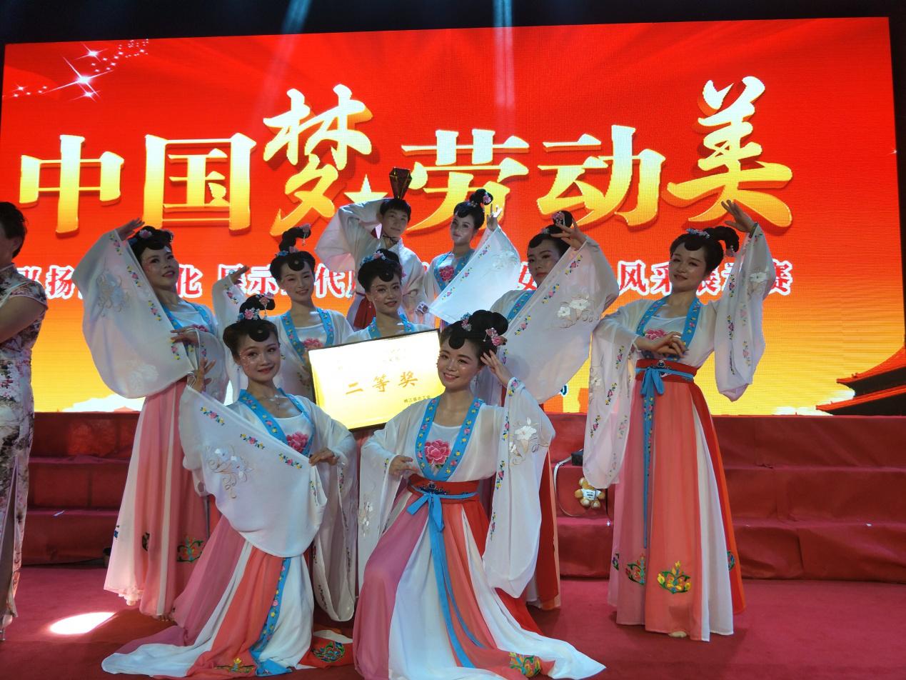 青衫煙雨新書揭曉，一場心靈尋覓平靜的旅程