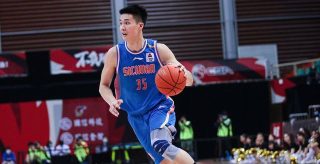 廣東男籃最新動態(tài)，科技重塑籃球，體驗前所未有的籃球魅力之旅