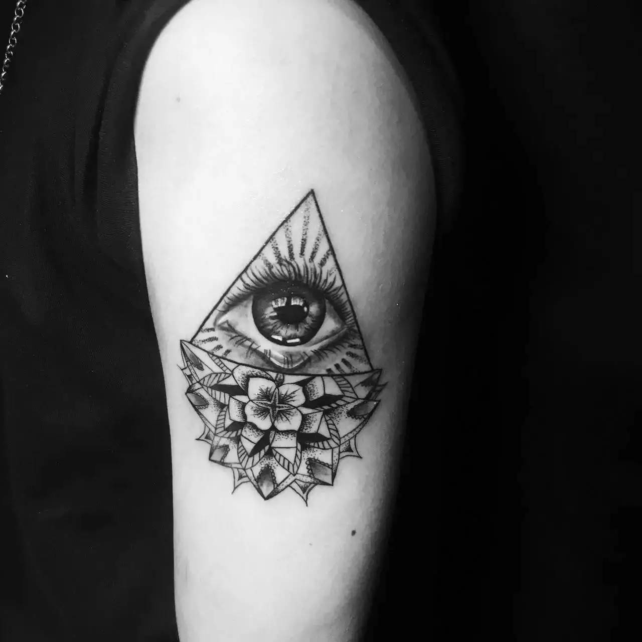 花臂紋身價格,時代印記與個人選擇的交融