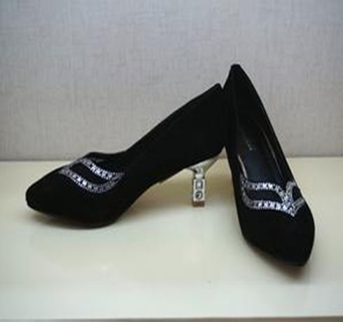 摩西米妮女鞋新款上市，展現變化、學習與自信的力量