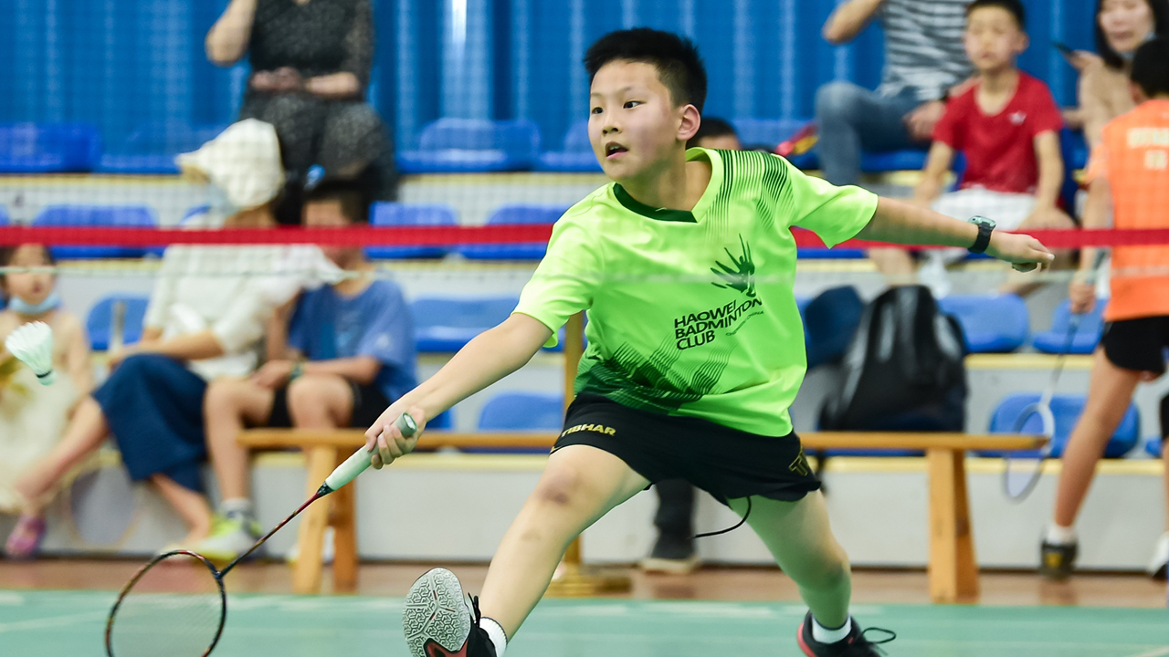 青春熱血，時代榮光，青少年羽毛球比賽展風采