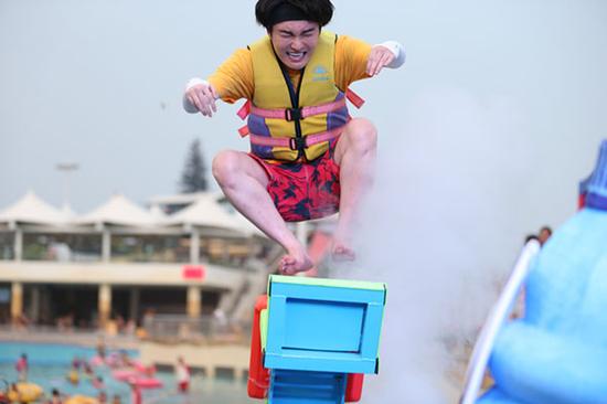 奇葩說(shuō)新一集深度探討某觀點(diǎn)，熱議來(lái)襲！