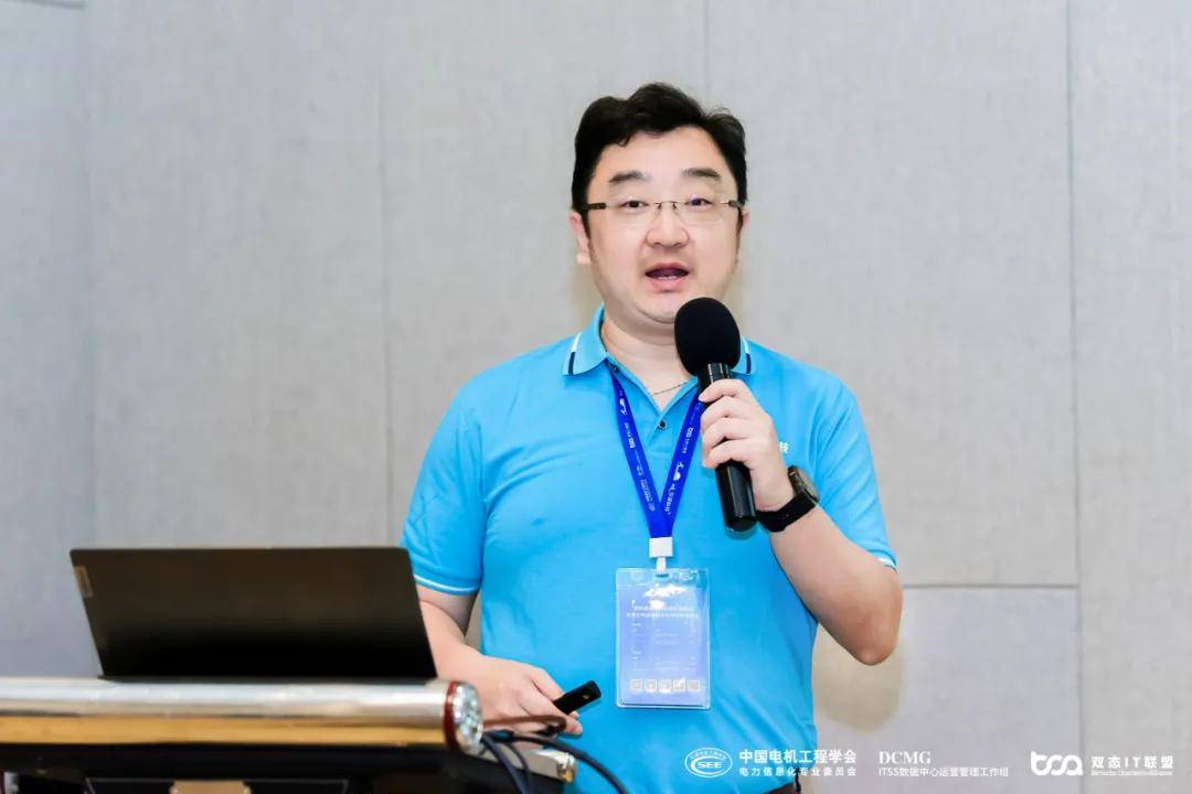 楊辰最新，擁抱自然，心靈寧靜之旅