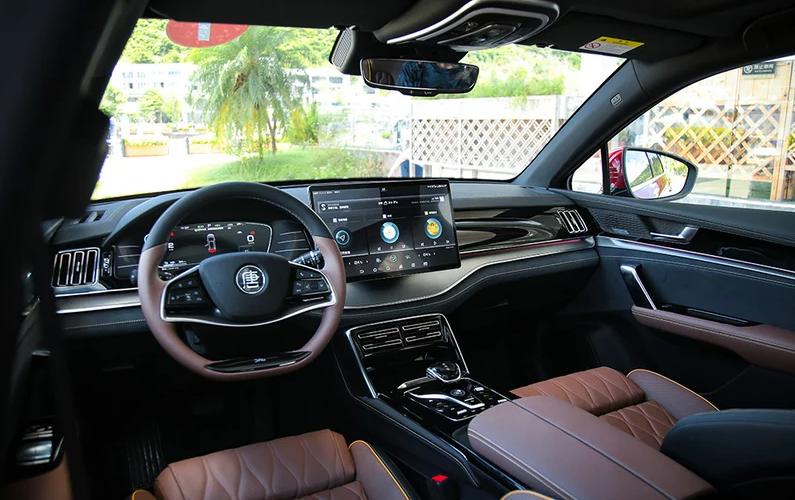 奔馳新標識，科技與藝術的融合，引領未來生活新紀元