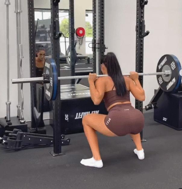 最新臀部訓練之旅，自然美景的探險之旅