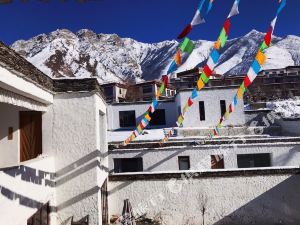 拉薩隔離新動(dòng)態(tài)，溫情傳遞不間斷，愛(ài)心滿溢在這座城