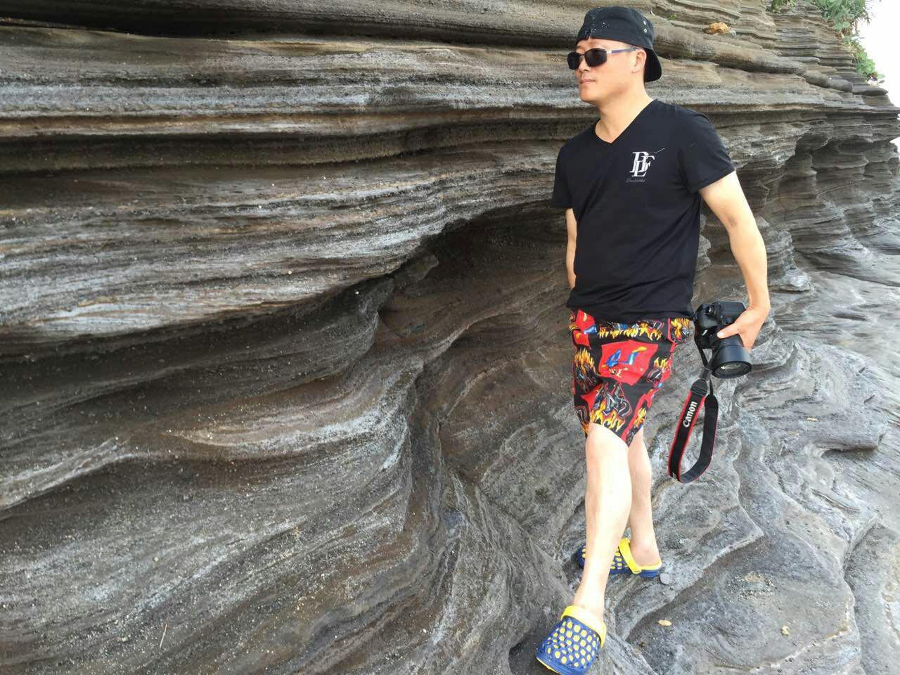 黃哥的自然之旅，探索美景，尋找內(nèi)心的寧?kù)o與平和